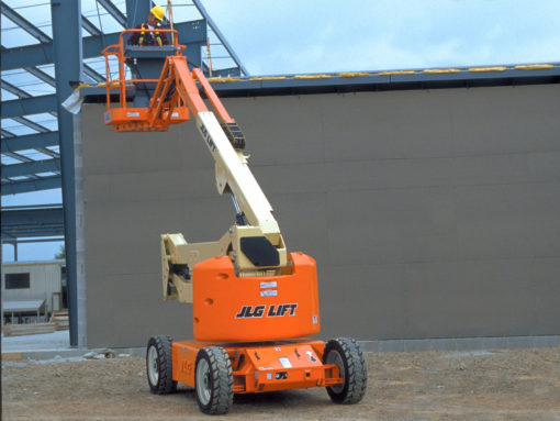 2015 JLG E450AJ