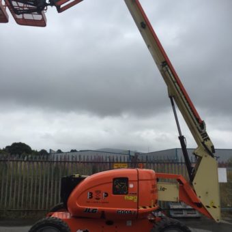 JLG600AJ - Diesel Boom Lifts with Large Baskets and Onboard Generator