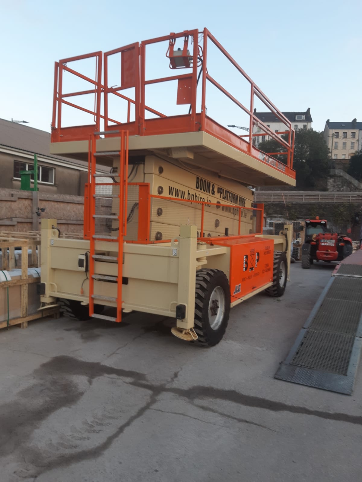 JLG Liftlux 210-25 For Hire